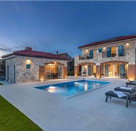 3 bedroom villa with pool, near Zadar, sleeps 8
